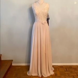 Elegant MoriLee, Champagne, Size 14